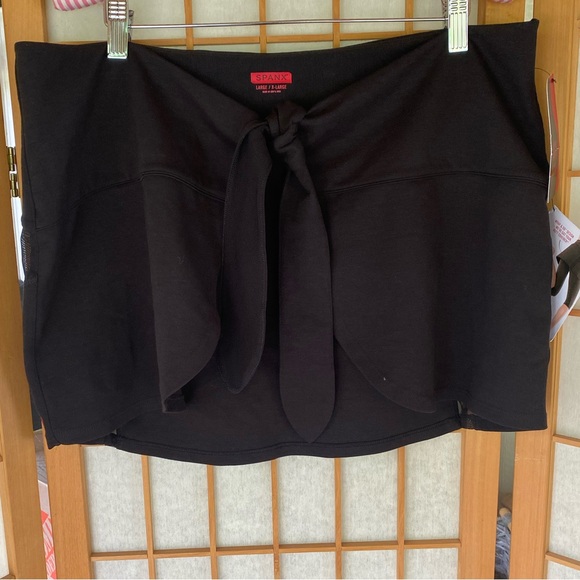 SPANX Wrap & Go Black Tie-Front Skirt We’ve Git Your Butt Covered SZ L/XL NWT - Picture 2 of 11